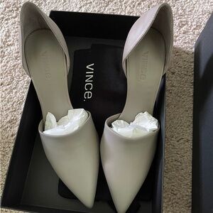 Authentic VINCE  Claire D'ORSAY HEELS ~ leather claire paulette pumps Size 7.5